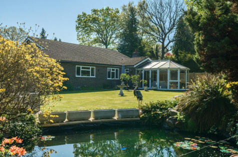 Nash Grove Lane, Finchampstead, Wokingham
