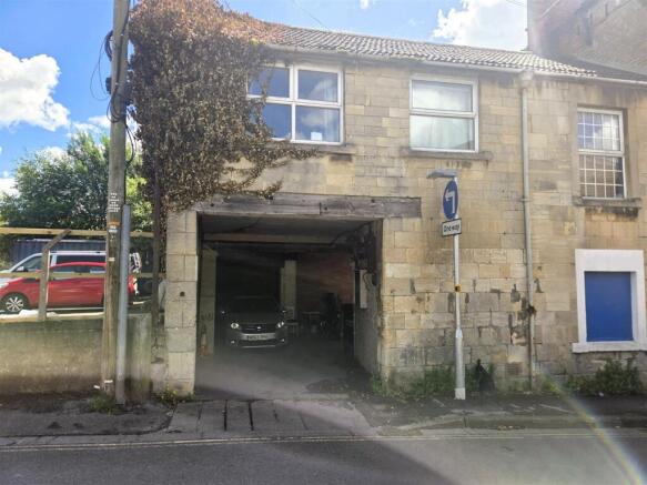 18 New Road - Rear Access.jpg