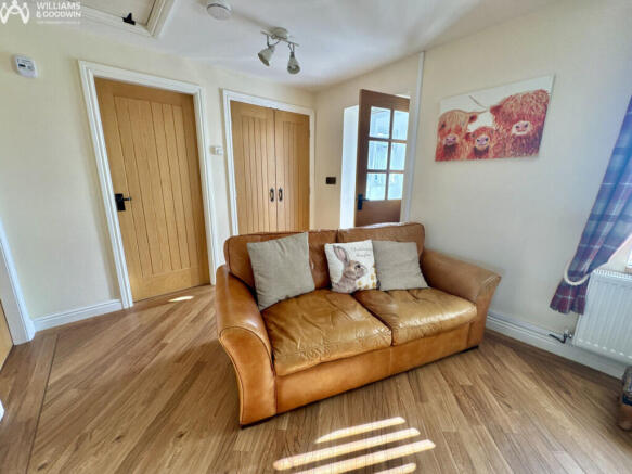Holyhead Road, Valley, Anglesey, LL65 photo 4