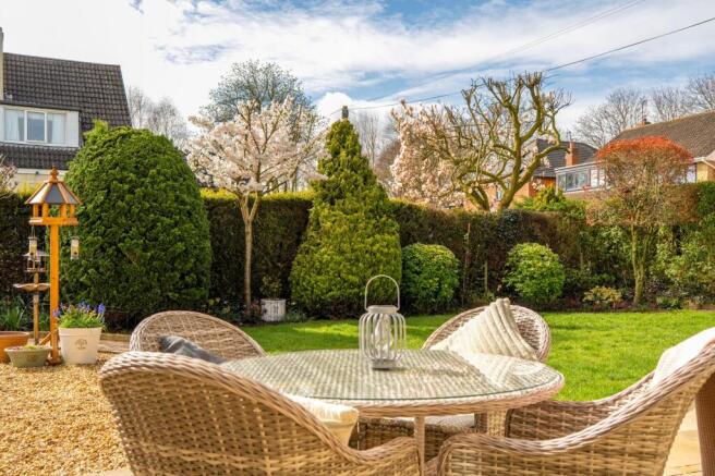 5 bed Detached for sale Image 5