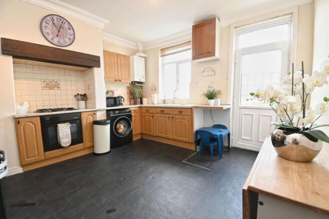 3 bed Terraced for sale Image 4