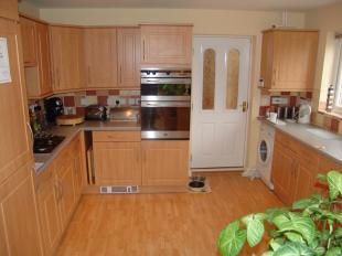 Fitted Kitchen