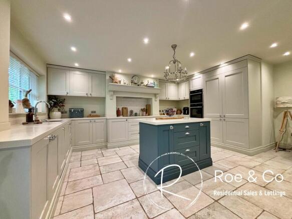 Kitchen/Diner/Family room