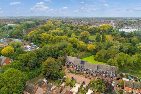 Marina Court, Bedford, Bedfordshire, MK42