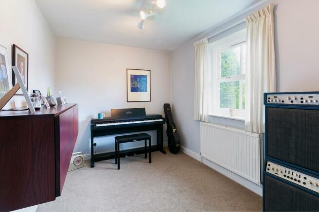 Photo 8