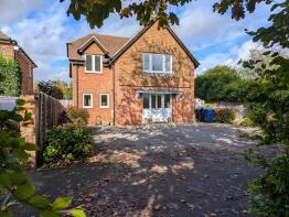 26, Meadow Close, Milford, Godalming GU8 5HN