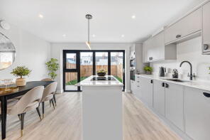 1d, Grove Street, Cheltenham GL50 3LZ