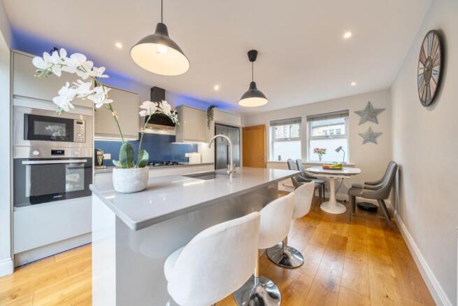 Kitchen Diner 1