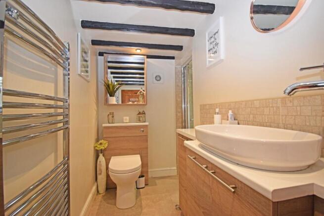 Greensleeves, shower room.jpg