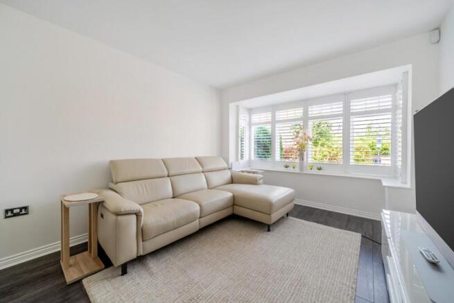 4 bed Detached for sale Image 11