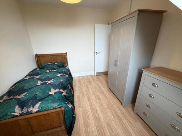Room 5.jpg