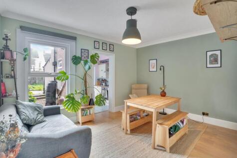 Holmesdale Road, South Norwood, London, SE25