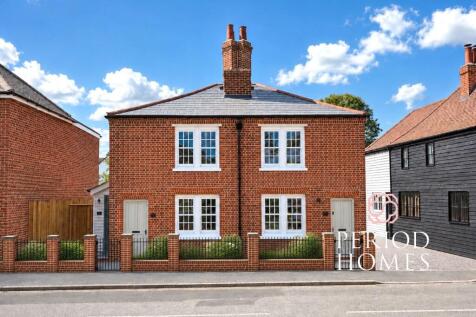 Laurelcote Mews, High Street, Ingatestone