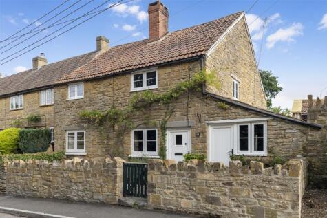 Farm Street, Tintinhull, BA22