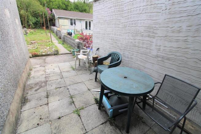 Side patio area