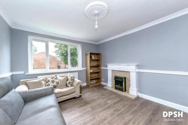2 bed Flat for sale Image 4