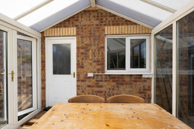 3 bed Semi-Detached for sale Image 6