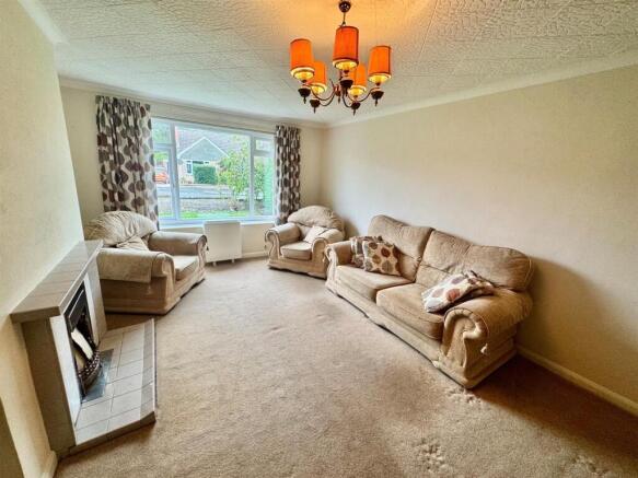 3 bed Detached Bungalow for sale Image 12
