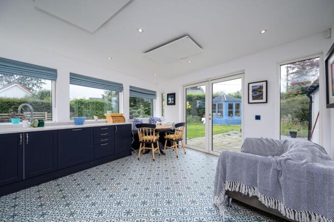 Kitchen/Dining