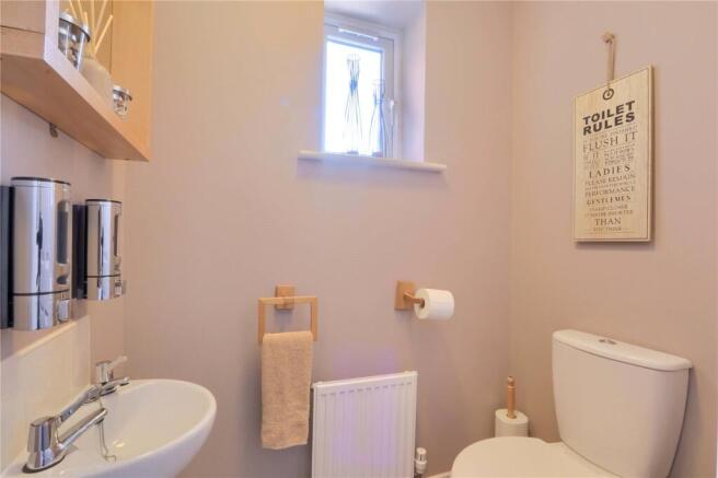 2 bed Semi-Detached for sale Image 8