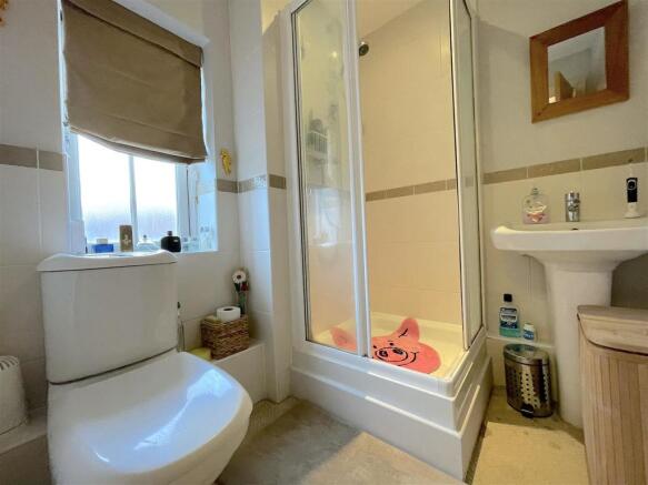 En-Suite Two (1).jpeg