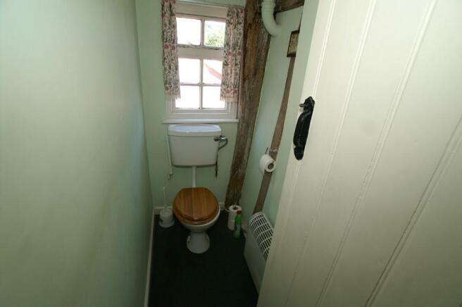 Upstairs Cloakroom