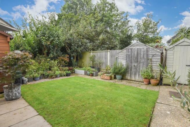 A REAR GARDEN 1.jpg