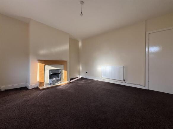 2 bed Terraced for sale Image 7