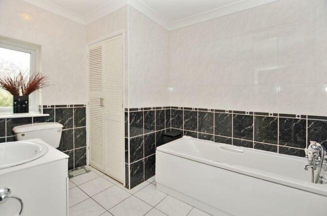 Photo 5