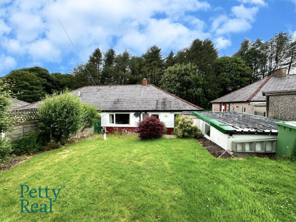 2 bed Semi-Detached Bungalow for sale Image 9