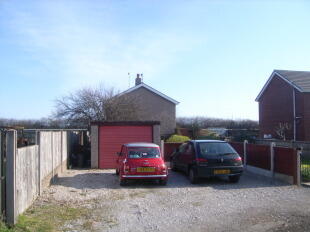 Garage & Driveway