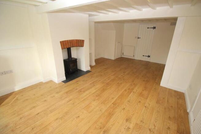 Sitting/Dining Room (Image 3)