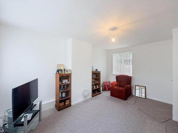 Living Room 2.jpg