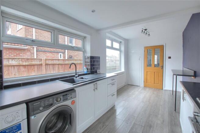 3 bed Semi-Detached for sale Image 7