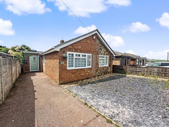 Cissbury Avenue, Peacehaven, BN10 8TN photo 4