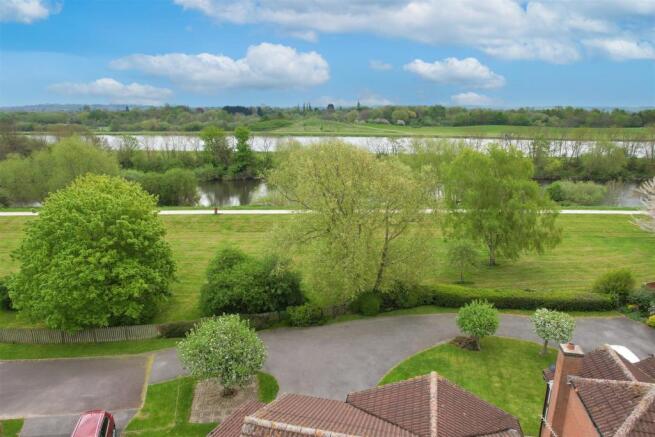 NG4 2DF_6PoolMeadow-005.jpg