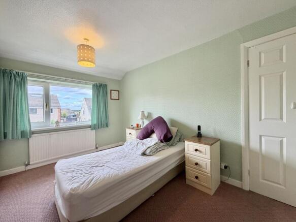 3 bed Semi-Detached for sale Image 12