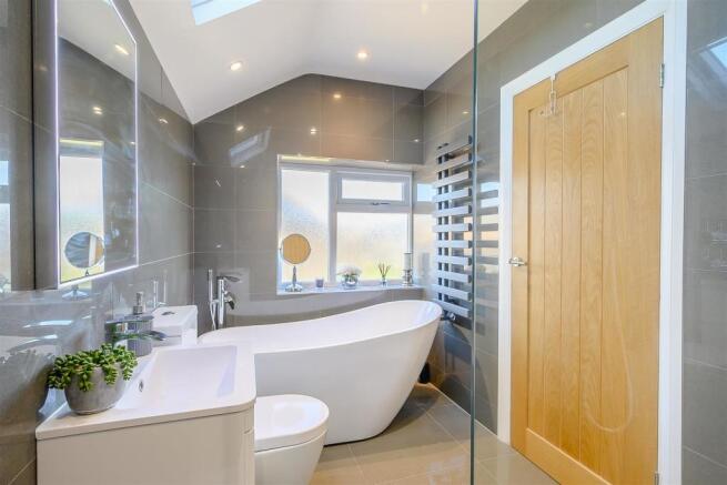 8489048-interior16.jpg