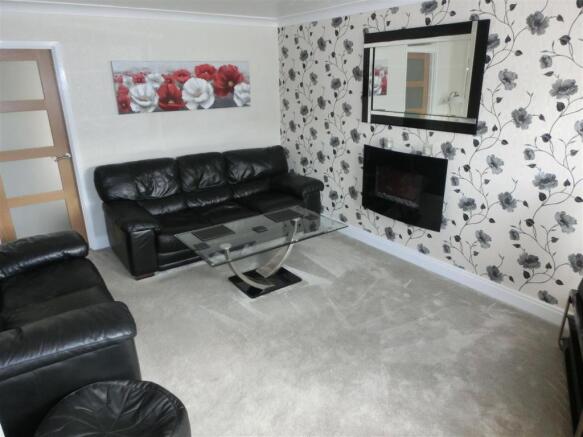 Hargrave Road 39 Lounge2.jpg