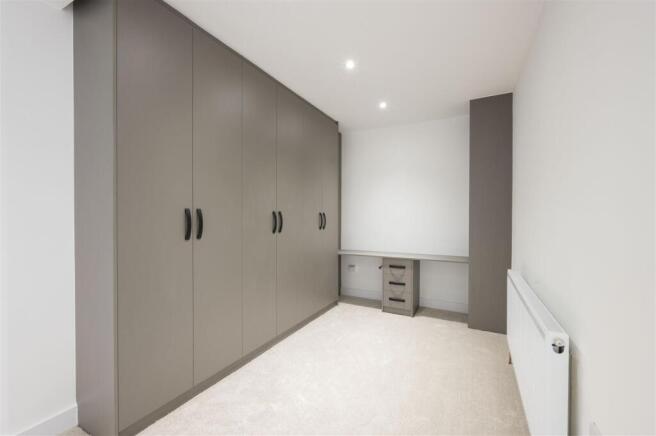 Flat 3, 80 Durham Road,13.jpg