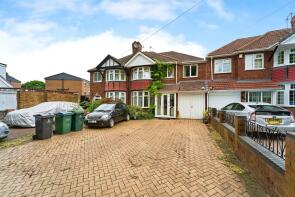8, Kiniths Way, West Bromwich B71 4BP