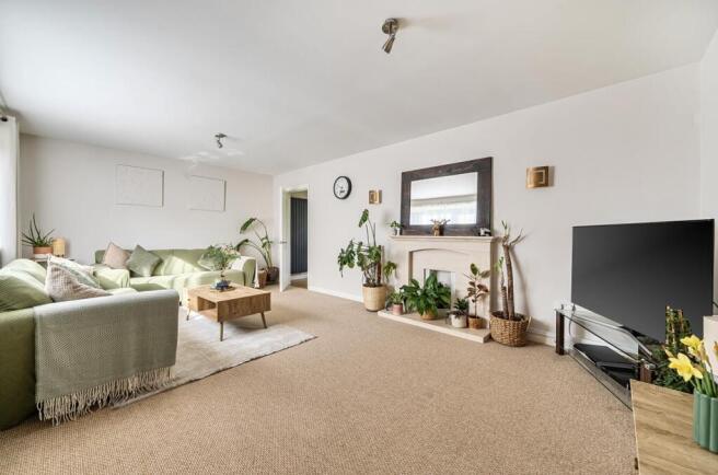 12 Westwood Gardens (1).jpg