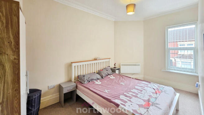 4 bed Block of Apartments for sale Image 11