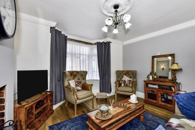 3 bed Semi-Detached for sale Image 8