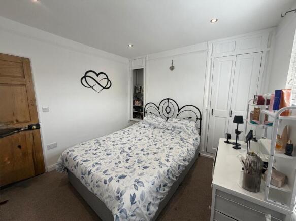 2 bed Terraced for sale Image 11