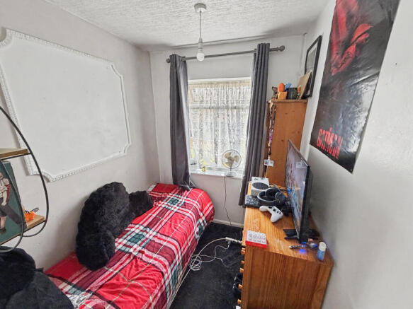 3 bed Semi-Detached for sale Image 10