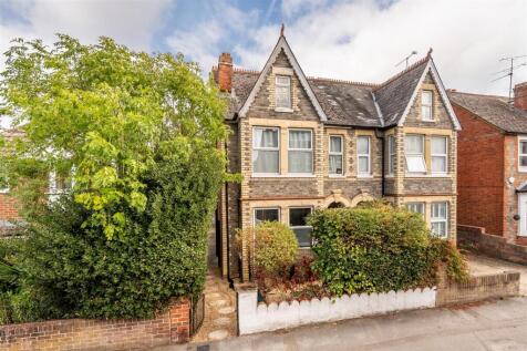 Waverley Road, Reading RG30