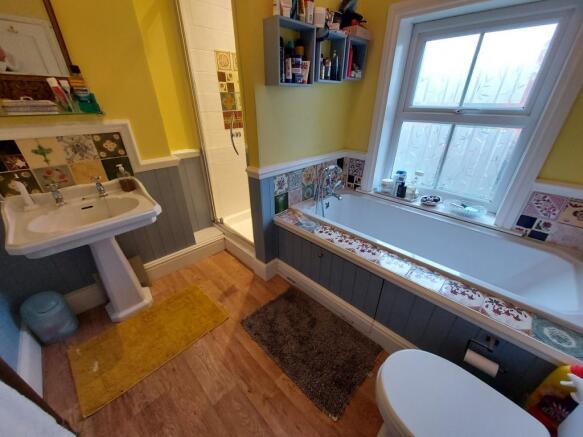 Photo 8