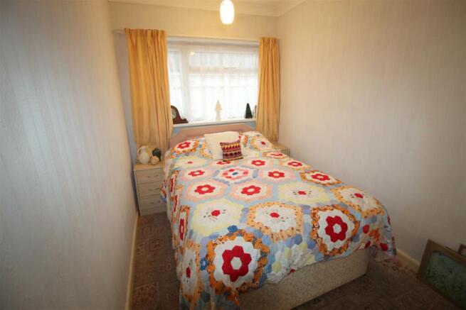 Grasmere Road, 37, bed 2.JPG