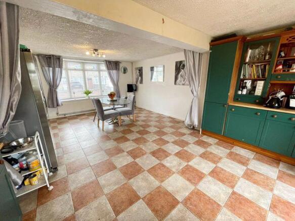 Kitchen & ...